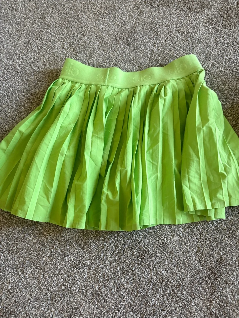 ALO Yoga Neon Lime Green Pleated Skater Circle Skirt - Picture 2 of 3